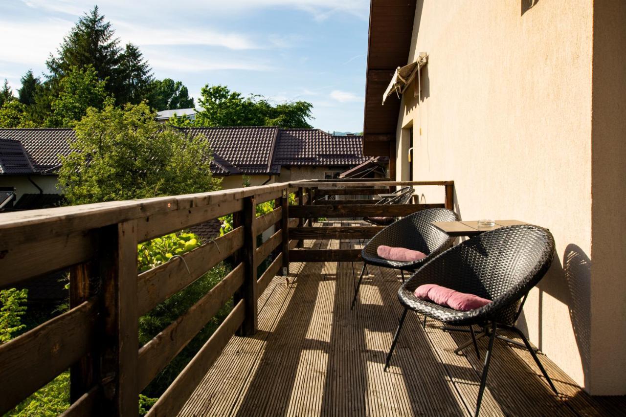 Pension Andra'S House Horezu Exterior foto